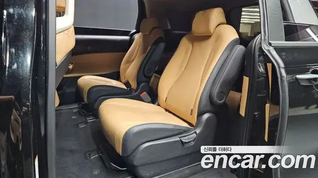 Kia Carnival 2023 — Photo 12/20