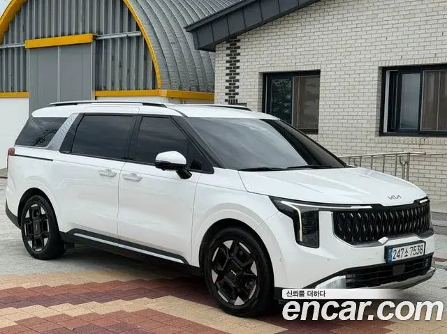 Kia Carnival 2025 — Photo 3/19
