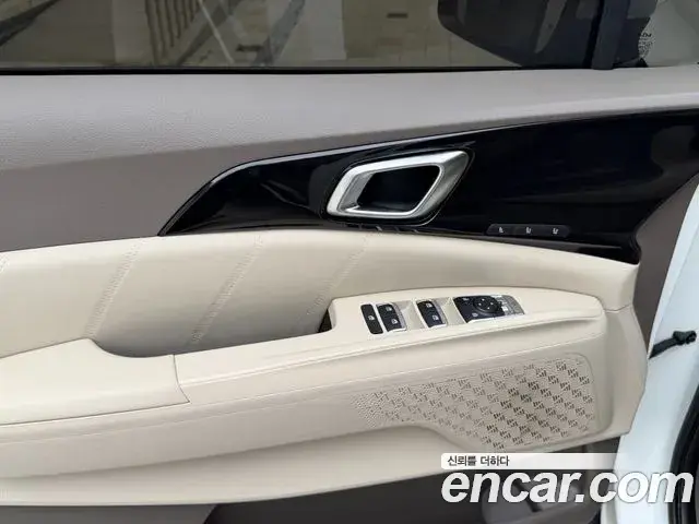Kia Carnival 2025 — Photo 12/19