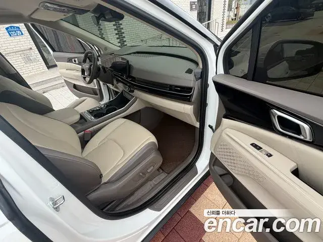 Kia Carnival 2025 — Photo 15/19