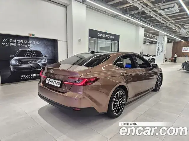 Toyota Camry 2024 — Photo 20/20
