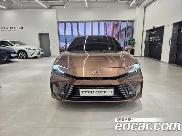 Toyota Camry 2024 — Photo 12/20