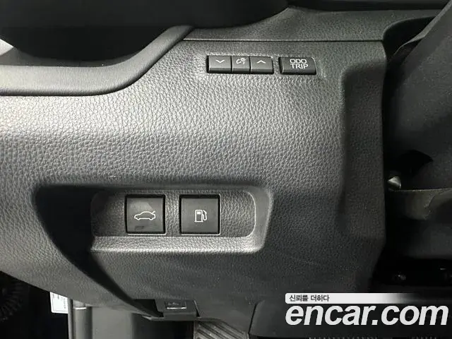 Toyota Crown Crossover 2023 — Photo 19/19