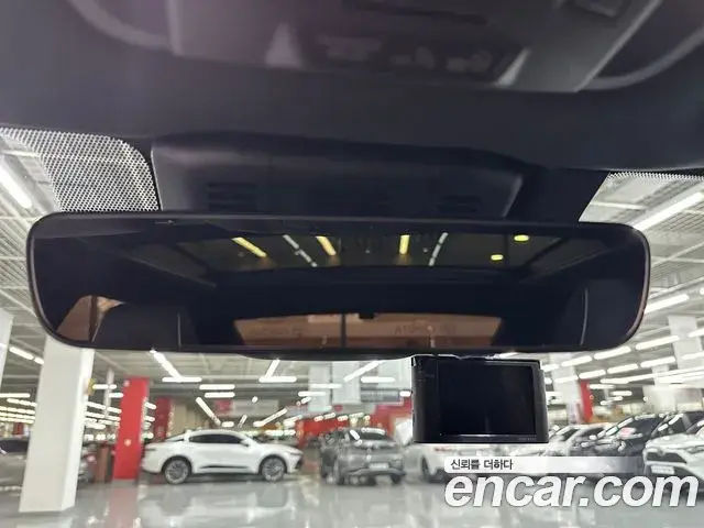 Toyota Crown Crossover 2023 — Photo 13/19