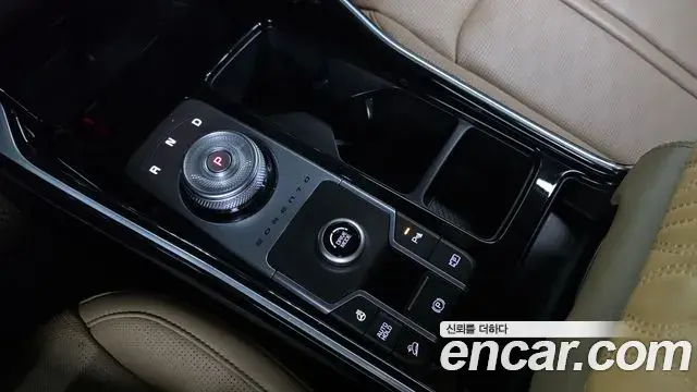 Kia Sorento 2024 — Фото 9/20
