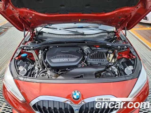 BMW 1 Series 2020 — Photo 9/20
