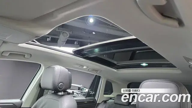 Volkswagen Tiguan 2022 — ფოტო 14/20