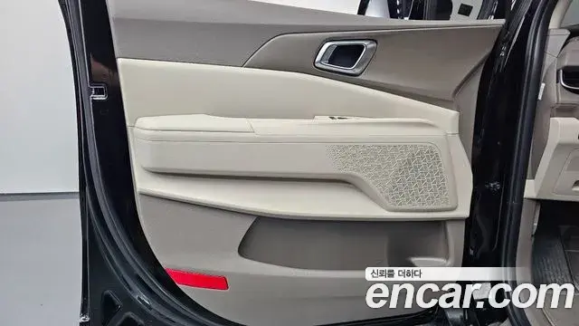 Kia Carnival 2026 — ფოტო 8/37