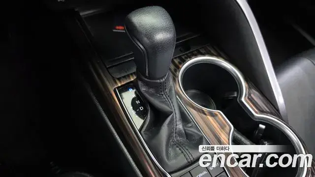 Toyota Camry 2019 — Photo 29/32