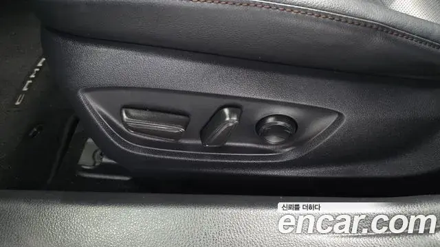 Toyota Camry 2019 — Photo 2/32