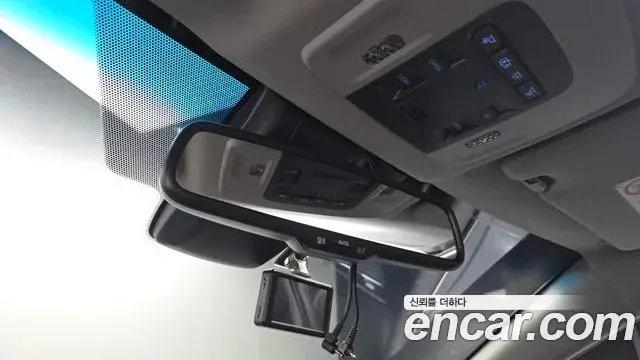 Toyota Camry 2019 — Photo 28/32