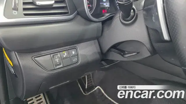 Genesis G70 2018 — Şəkil 9/33
