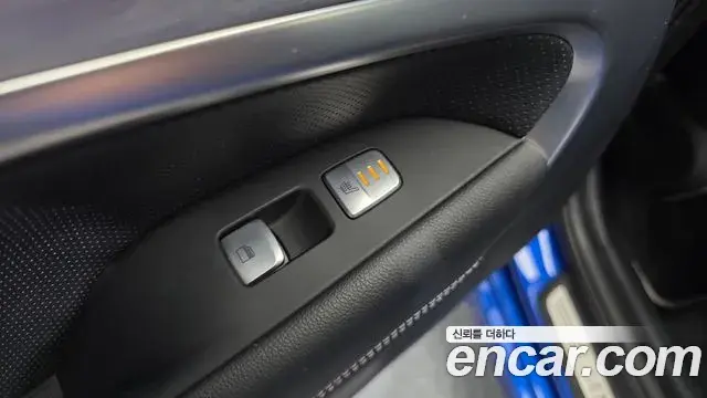 Genesis G70 2018 — Şəkil 32/33