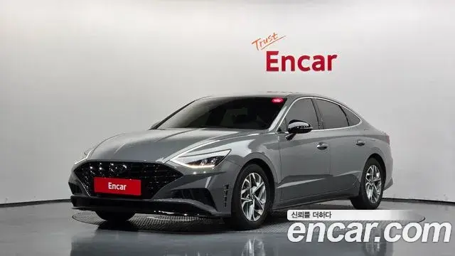 Hyundai Sonata 2022 — Фото 1/20