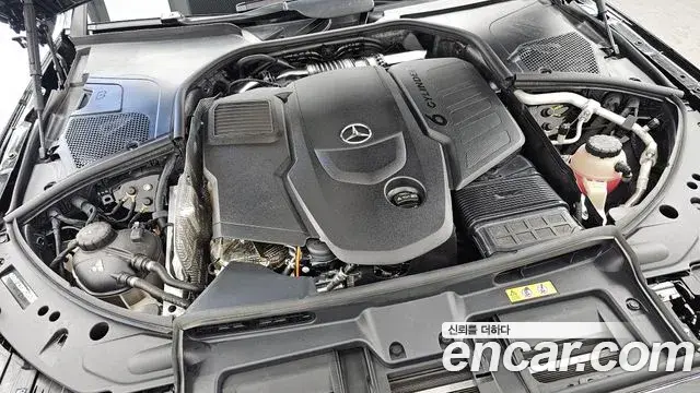 Mercedes-Benz S-Class 2024 — Фото 6/20