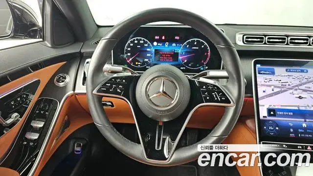 Mercedes-Benz S-Class 2024 — Фото 13/20