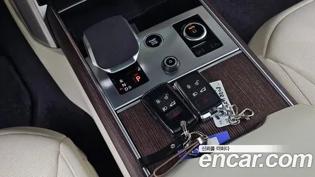 Land Rover Range Rover 2023 — Фото 9/20