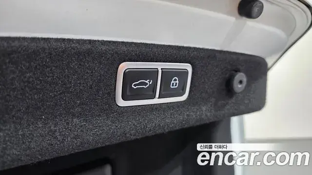 Genesis G70 2020 — ფოტო 22/34