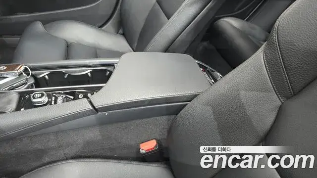 Volvo S90 2018 — Photo 11/30