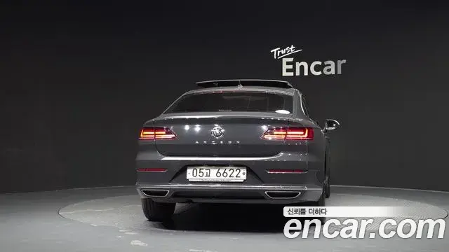 Volkswagen Arteon 2018 — Фото 4/20