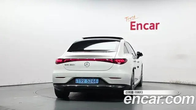 Mercedes-Benz EQE 2023 — ფოტო 12/38