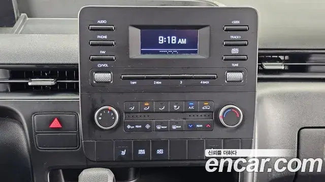 Hyundai Staria 2023 — Фото 14/20