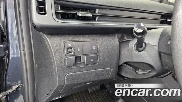 Hyundai Staria 2023 — Фото 17/20