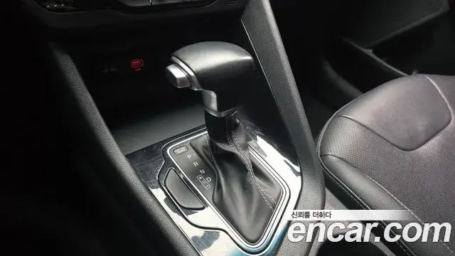 Kia Niro 2020 — Фото 9/20