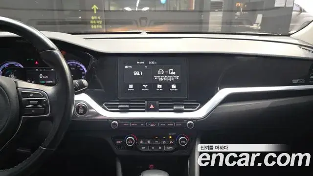 Kia Niro 2020 — Фото 14/20
