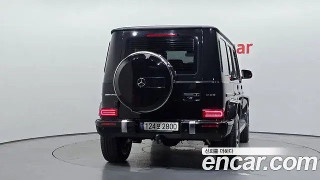 Mercedes-Benz G-Class 2021 — Photo 8/32