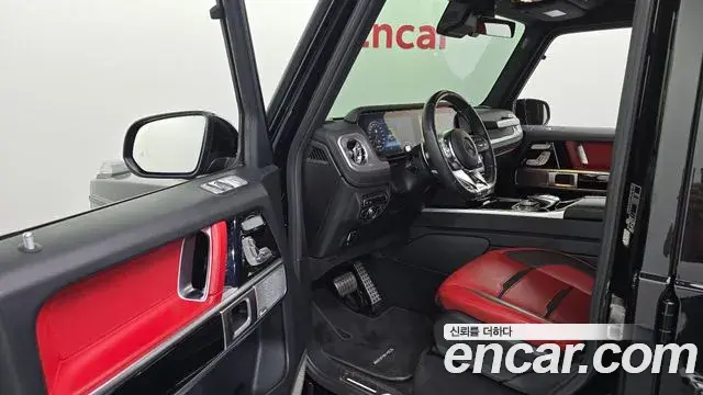 Mercedes-Benz G-Class 2021 — Photo 21/32