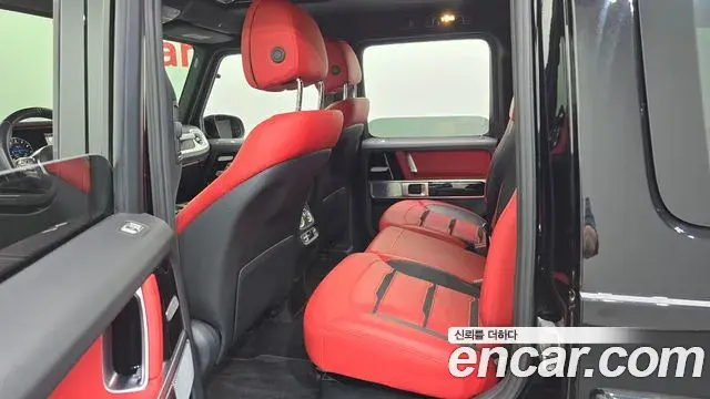 Mercedes-Benz G-Class 2021 — Photo 19/32