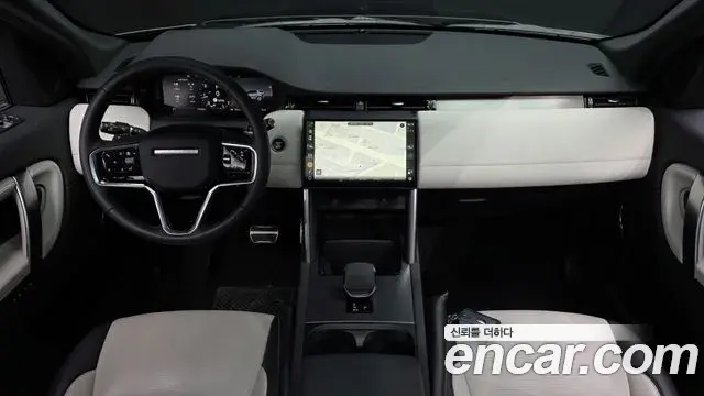 Land Rover Discovery Sport 2024 — Фото 7/20