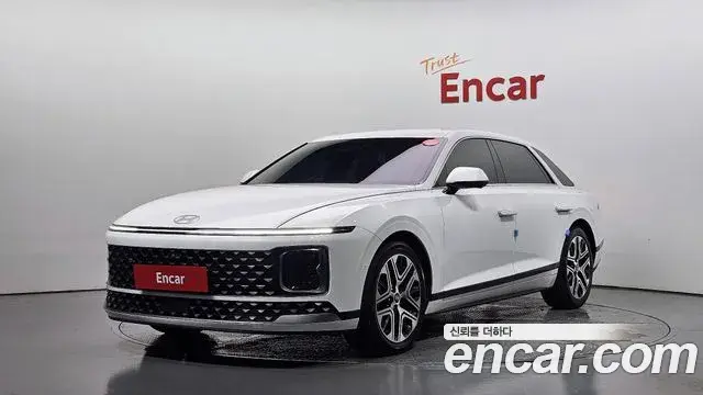 Hyundai Grandeur 2023 — Фото 1/20
