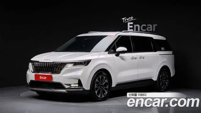 Kia Carnival 2023 — Фото 1/20