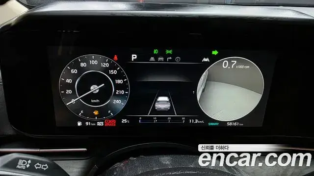 Kia Carnival 2023 — Фото 8/20
