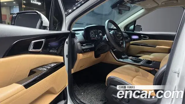 Kia Carnival 2023 — Фото 10/20