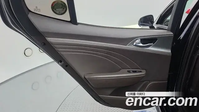 Kia Stinger Meister 2021 — Photo 25/44