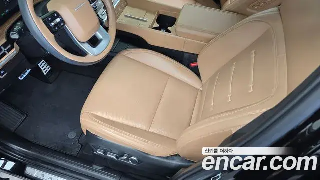 Hyundai Santa Fe 2023 — Фото 18/20