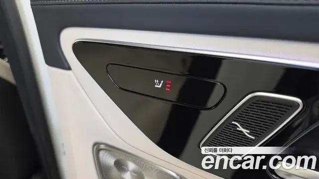 Mercedes-Benz GLC-Class 2026 — ფოტო 19/20