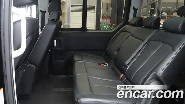 Hyundai Staria 2021 — Фото 6/20