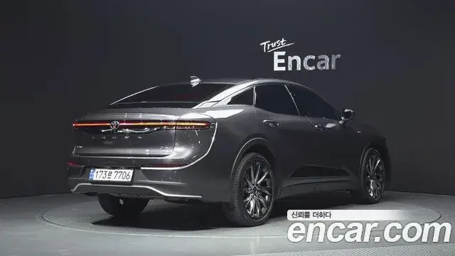 Toyota Crown Crossover 2024 — Şəkil 2/20