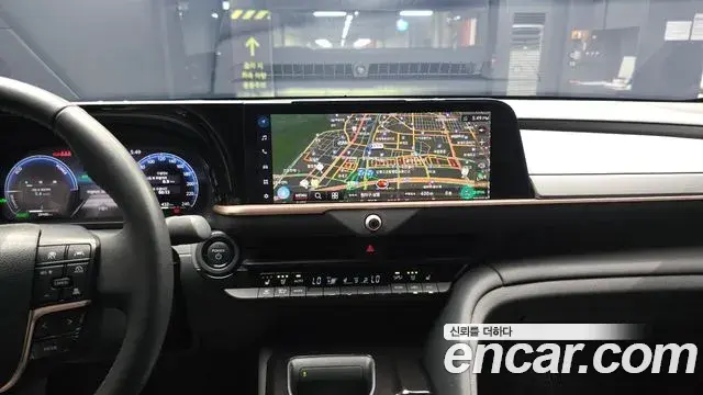 Toyota Crown Crossover 2024 — Şəkil 14/20
