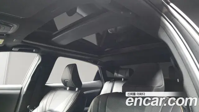 Toyota Crown Crossover 2024 — Şəkil 18/20