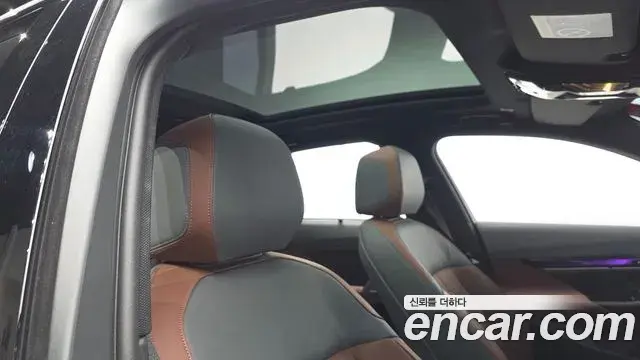 BMW 5 Series 2025 — Photo 16/20