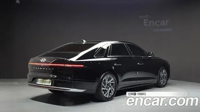 Hyundai Grandeur 2023 — Photo 1/20