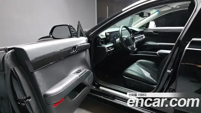 Hyundai Grandeur 2023 — Photo 9/20