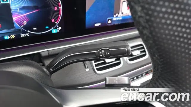 Mercedes-Benz GLE-Class 2023 — Фото 9/20