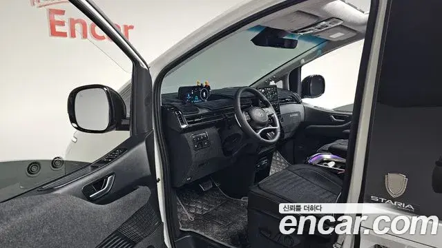 Hyundai Staria 2025 — Фото 10/20