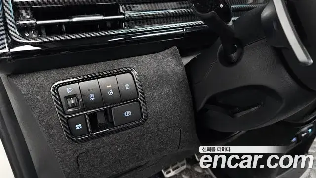 Hyundai Staria 2025 — Фото 16/20